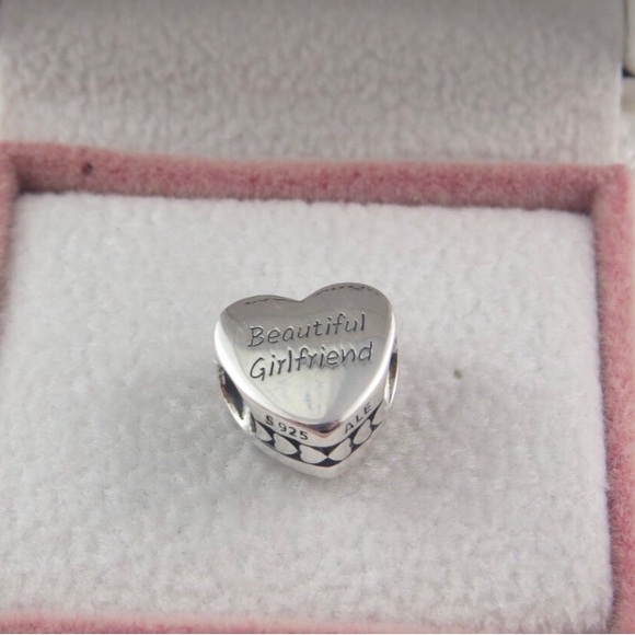 Pandora Girlfriend Charm Girl Friend Charm Beautiful Girlfriend Heart Charm (F4) - Picture 1 of 2
